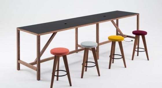 High Bosa James Burleigh 2 sections with stools