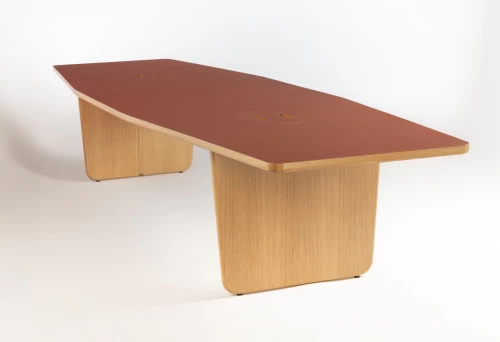 Hettie Angle Horizontal 1