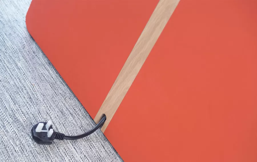 Cable management hills table